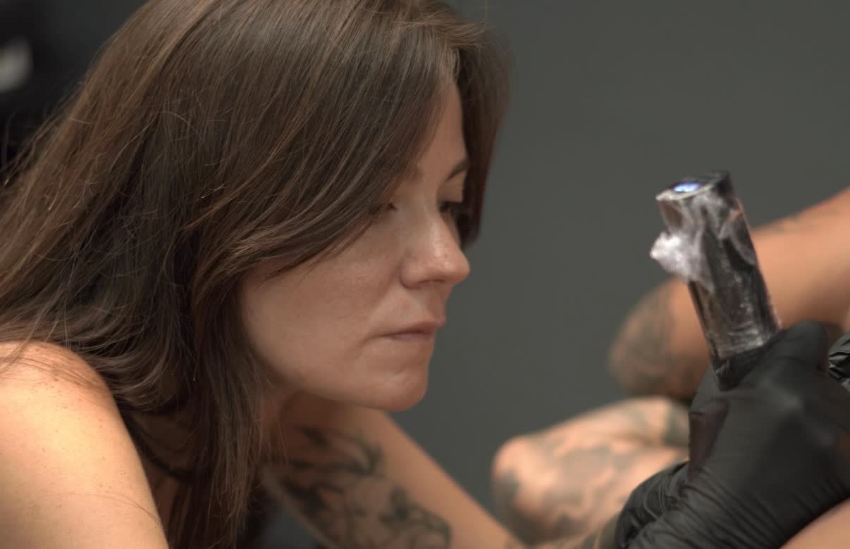 Black Lines Tattoo Studio en el Centro Comercial San Eugenio, Costa Adeje